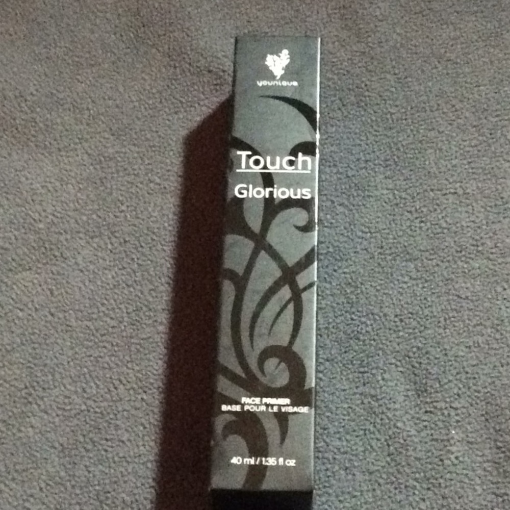 Younique Touch glorious face primer